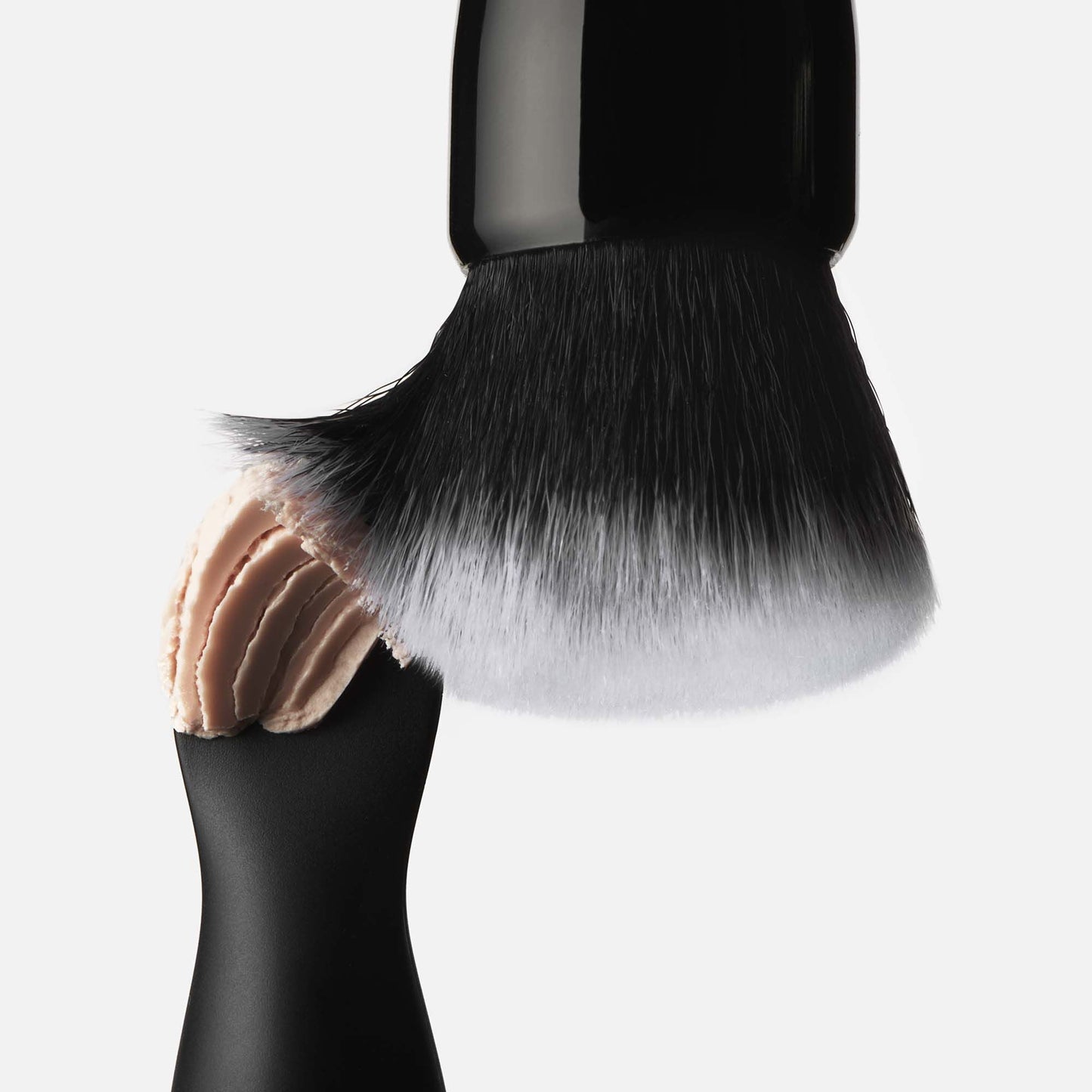 putty-primer-brush-and-applicator-m4 040523_SL_PuttyApplicator_0025_FINAL_RGB_IGF.jpg