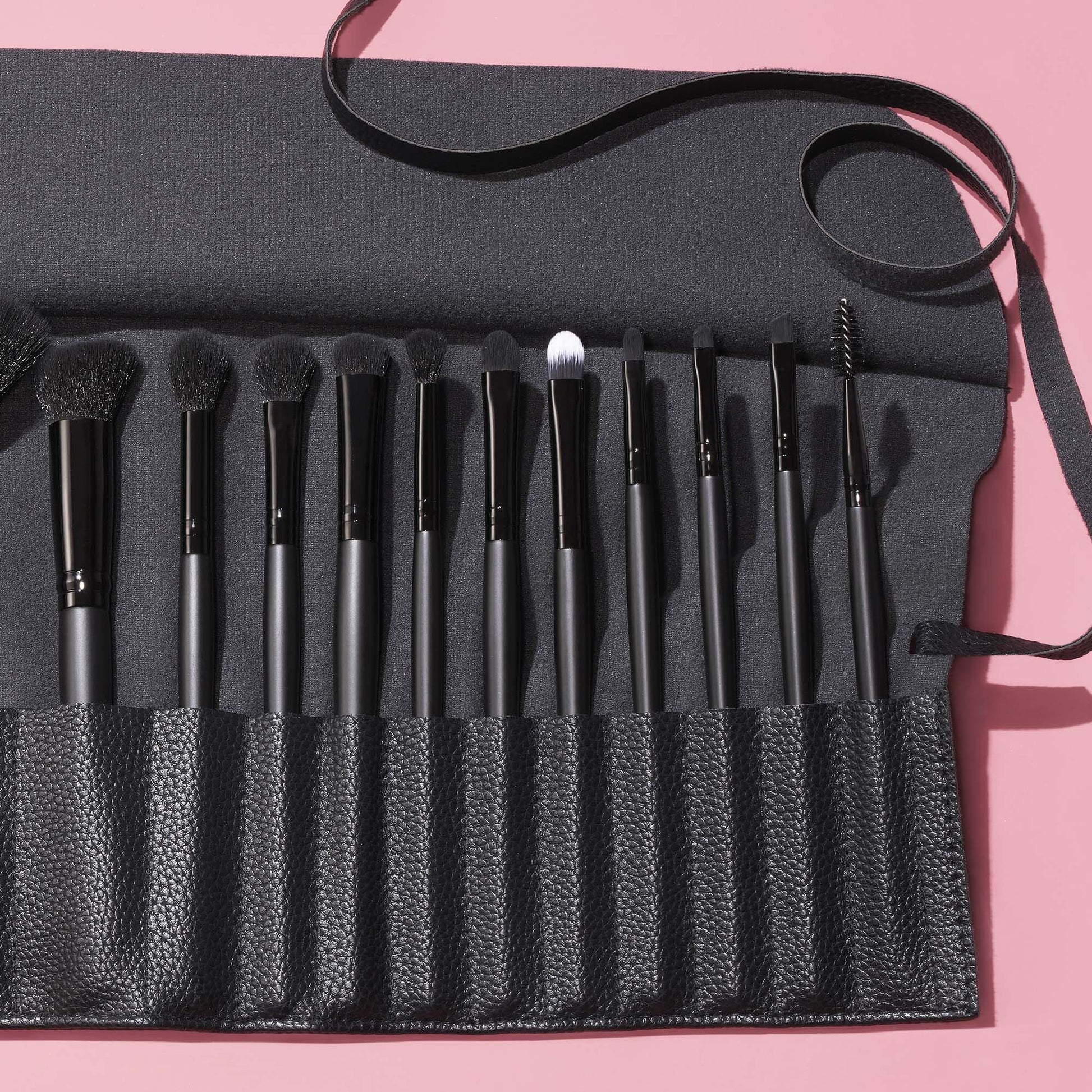 17-piece-ultimate-makeup-brush-set-and-travel-roll-a6 042423_UltBrushSet_V2_Main-2_IGF_carousel2.jpg