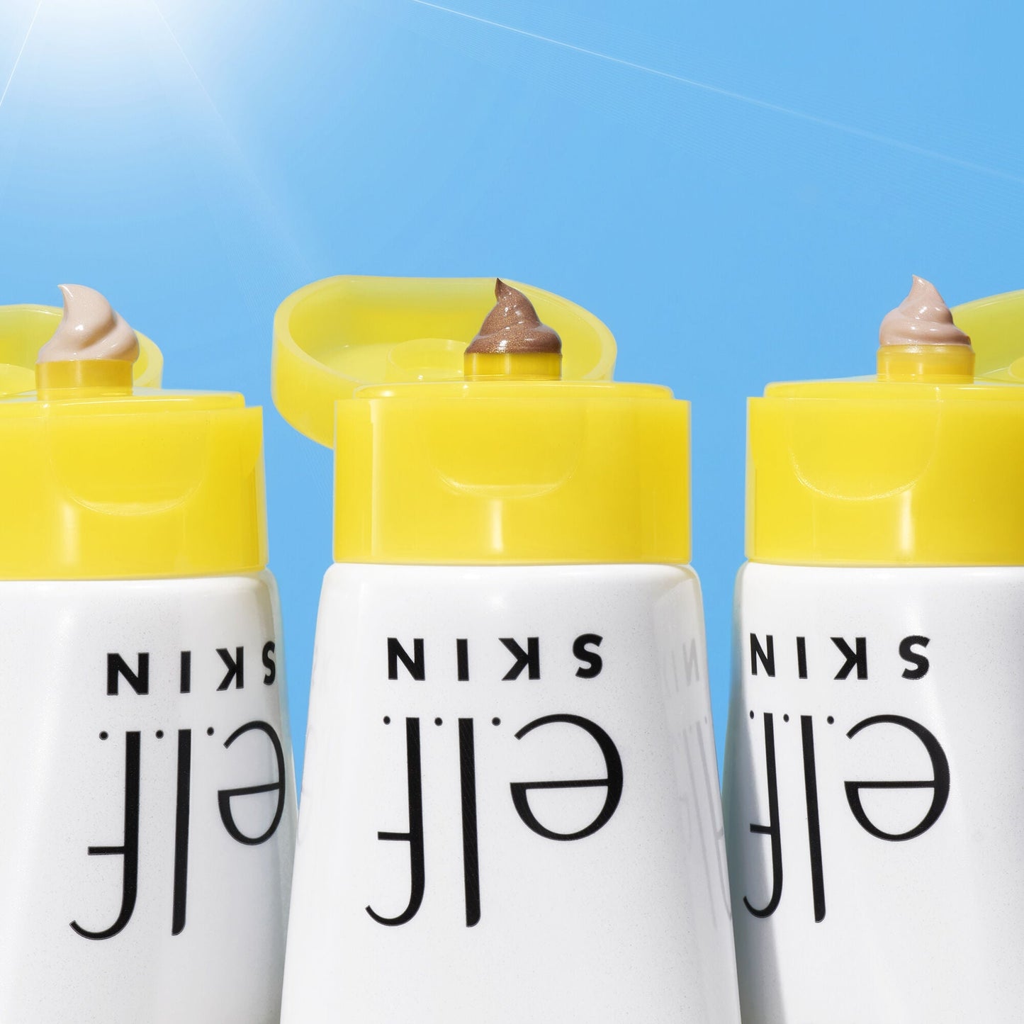 suntouchable-whoa-glow-spf-30-i2 042423_WhoaGlow_Macro_Main-2_IGF_b003ce36-775b-47d0-9dab-e2cd4030ba37.jpg