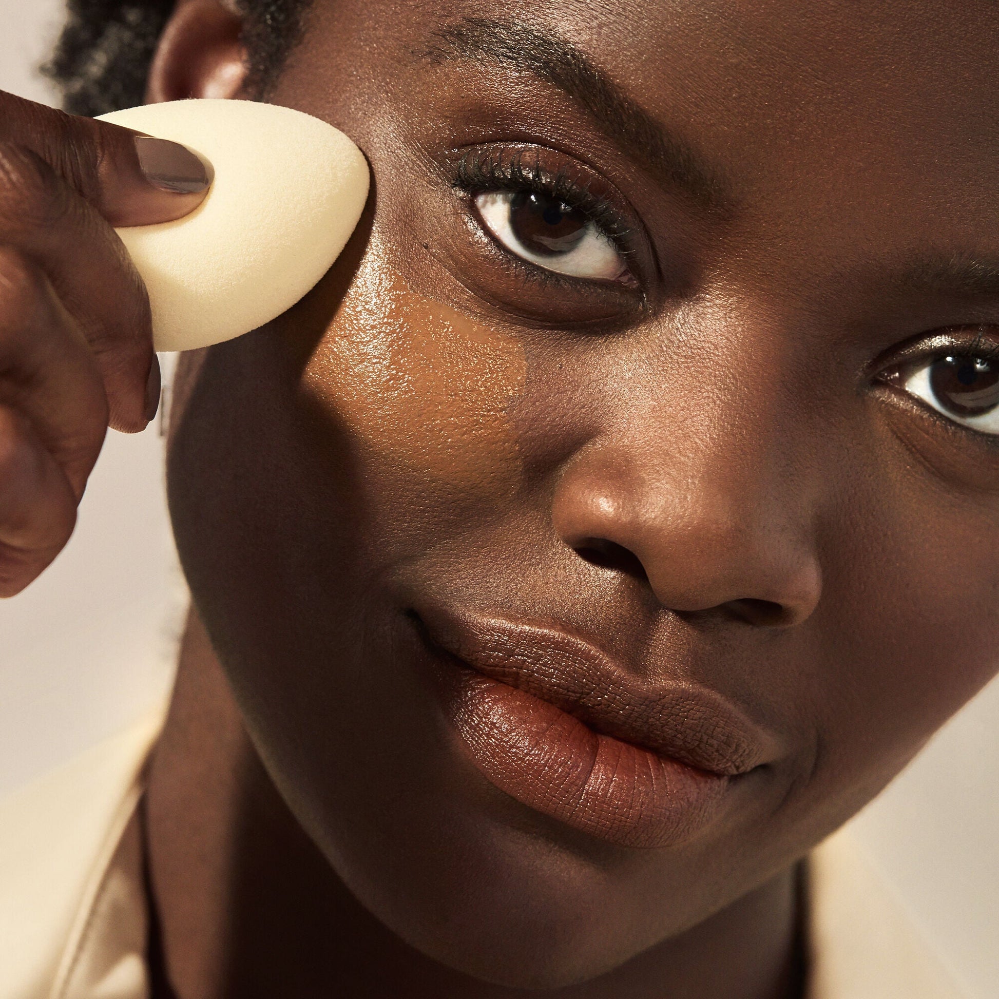 camo-concealer-sponge-h5 07292020_Wemi_HydratingCamo_1765_V4_IGF.jpg