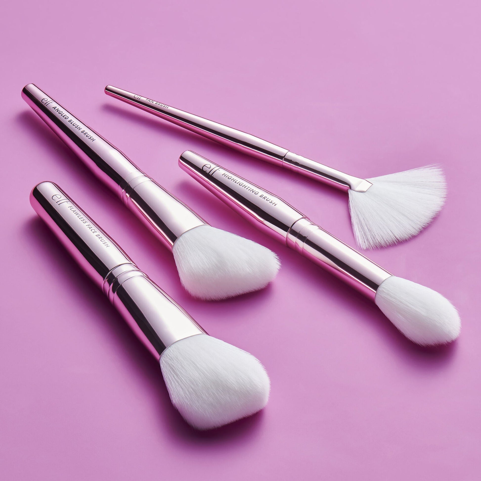 blush-bronzer-and-highlighter-brush-set-b0 12142020_BlushGlow-BrushKit_0027_FocusBracket-MAIN_V2_IGF.jpg