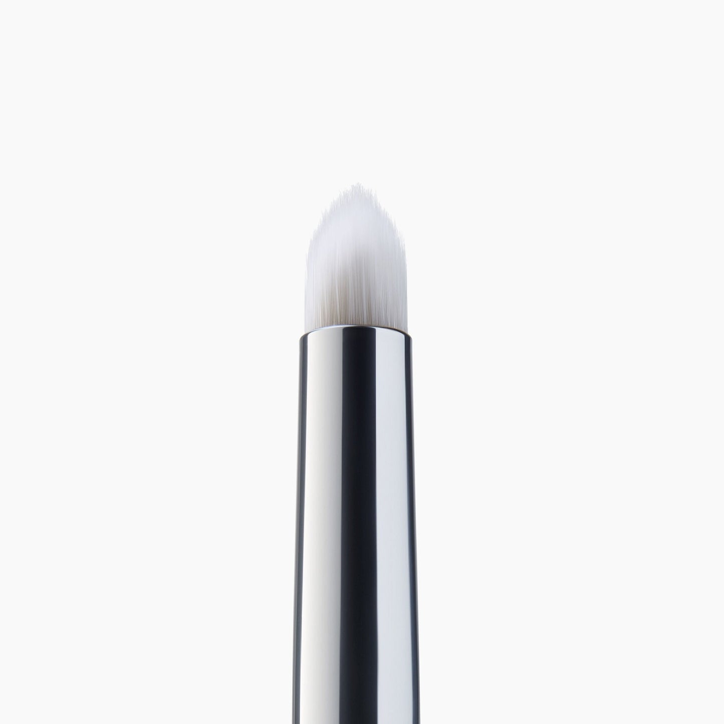 precision-smudge-brush-h6 85311_PrecisionSmudgeBrush_Macro_V2.jpg