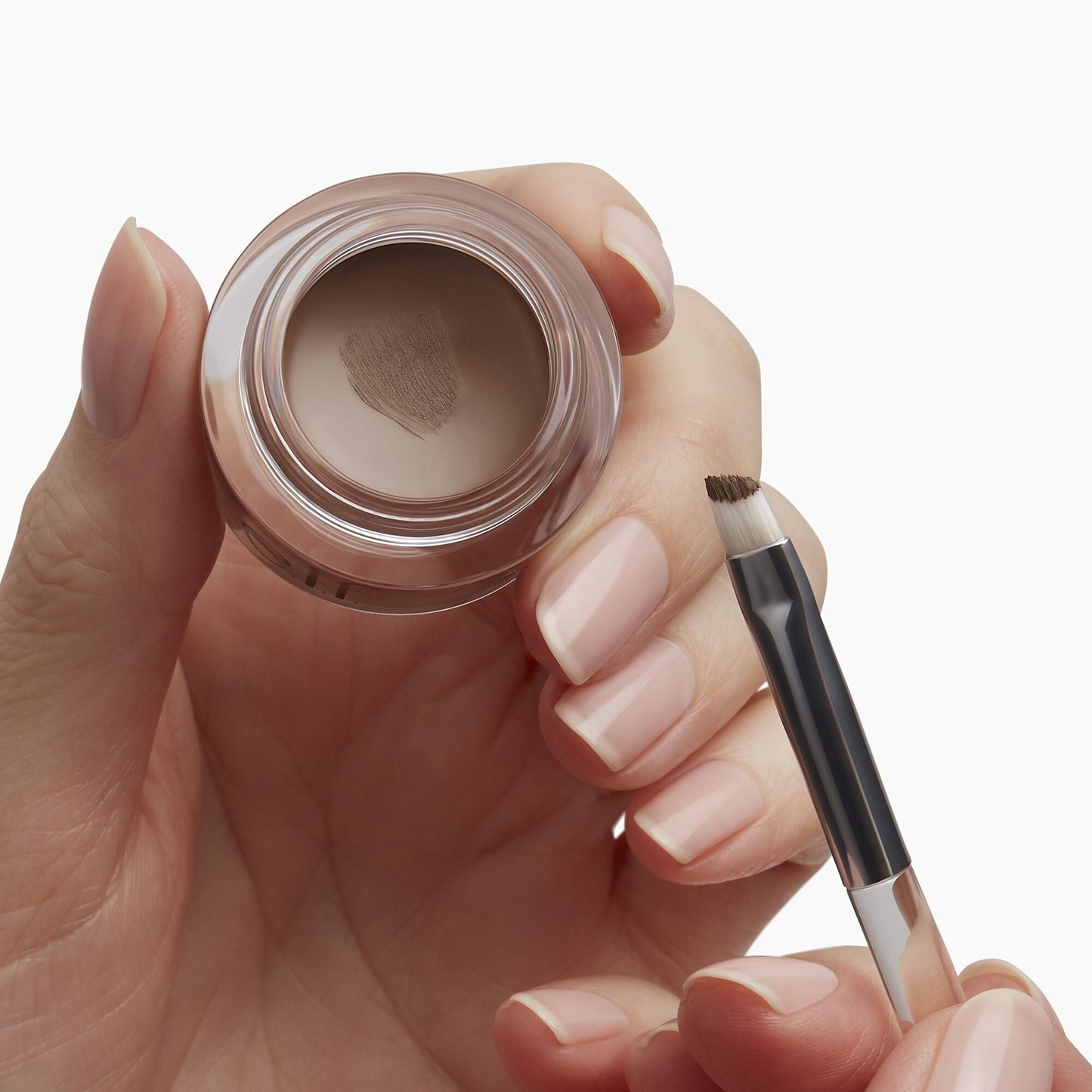precision-dual-sided-eyebrow-brush-a4 85315_PrecisionDualSidedEyebrowBrush_Model.jpg