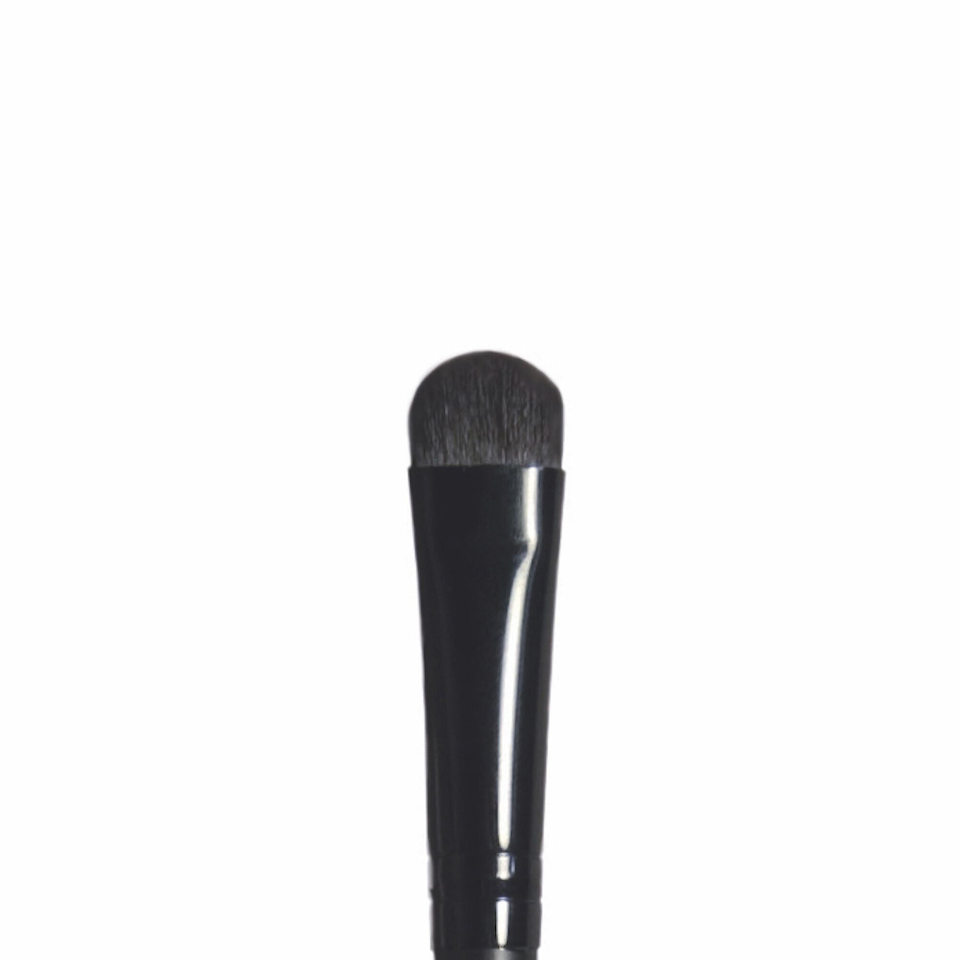 eyeshadow-c-brush-o7 BREYE_84008_Macro_C.jpg