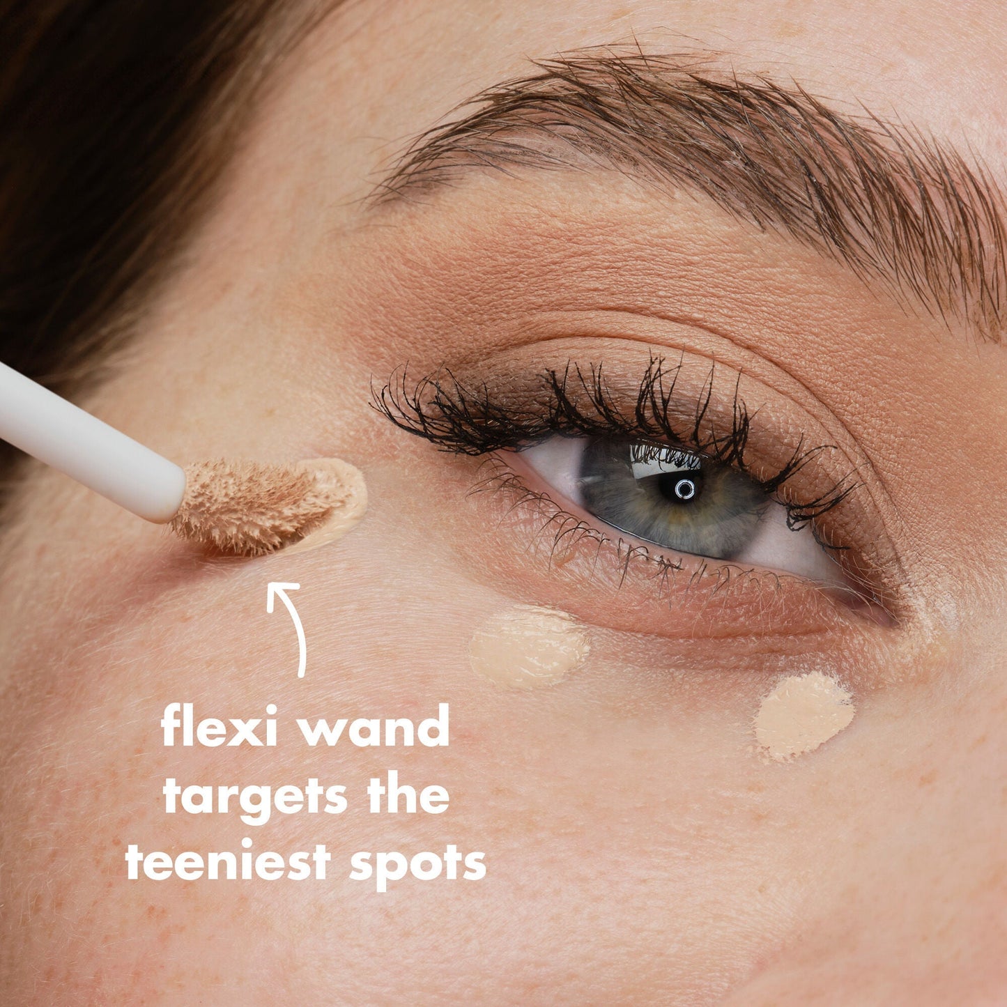 soft-glam-satin-concealer-i3 SP26_EDUCATION_SOFTGLAM_CONCEALER_APPLICATOR_bd5671e5-6b17-451a-b06e-2a5ddadba8cf.jpg